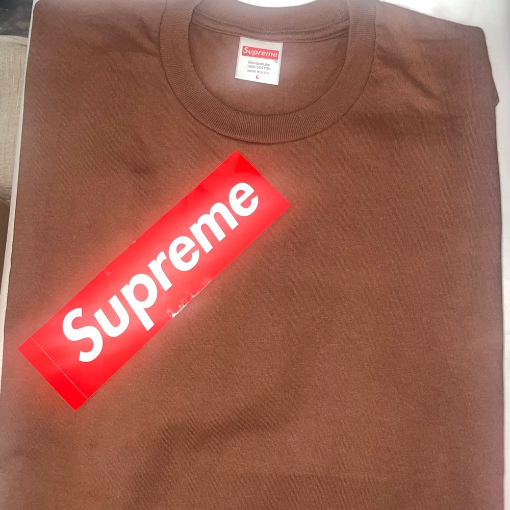 Supreme tee